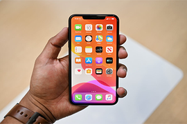 iPhone 11 Pro là vua hiệu năng, mạnh ngang máy tính