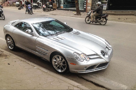 Chi tiết siêu xe Mercedes SLR McLaren độc nhất Việt Nam