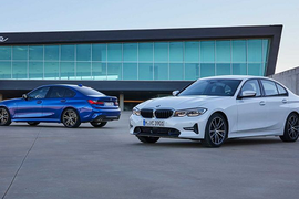 Xe sang BMW lại giảm tới 300 triệu đồng tại Việt Nam 