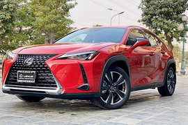 Lexus UX 200 mới đầu tiên về Việt Nam "đấu" BMW X1