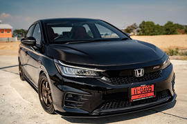 Honda City 1.0L Turbo RS độ carbon hầm hố giá "mềm"