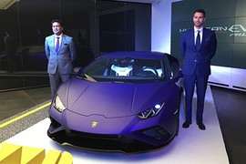 Lamborghini Huracan EVO RWD ra mắt Thái Lan từ 14 tỷ đồng