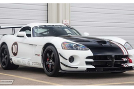 Một trong 50 chiếc Dodge Viper ACR-X "hàng hiếm" được rao bán