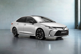 Toyota Corolla GR Sport 2021 mới, thể thao và tinh tế hơn 