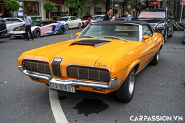 Ngắm Mercury Cougar Convertible "hàng hiếm" trên phố Sài Gòn