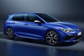 Volkswagen Golf R 2021 mới từ 945 triệu đồng có gì hay?