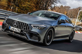 Mercedes-AMG GT 63 S 2021 đã "hạ bệ" Porsche Panamera thế nào?