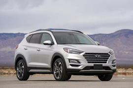 Hyundai khuyên người dùng nên đỗ Tucson ngoài trời.... vì sợ cháy