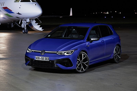 Ngắm Volkswagen Golf R 2021 thế hệ mới "đấu” Civic Type R