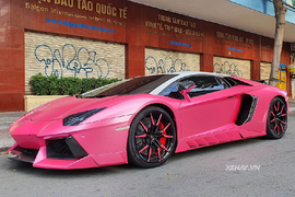 Cận cảnh Lamborghini Aventador Novitec Torado "hường rực" ở Sài Gòn