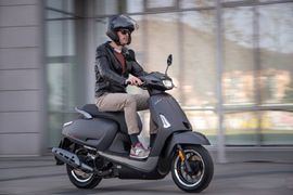 Xe ga Kymco Like Sport 125 "thét giá" tới 74 triệu đồng