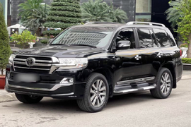 Có nên mua Toyota Land Cruiser VXS 2018 hơn 6 tỷ tại Việt Nam?