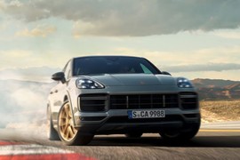 Porsche Cayenne Turbo GT vừa ra mắt, từ 12,25 tỷ tại Việt Nam