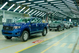 Ford Ranger 2021 lắp ráp tại Việt Nam vẫn "chấp" cả phân khúc