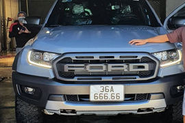 Ford Ranger Raptor bốc "trúng biển" 6 số 6 tại xứ Thanh