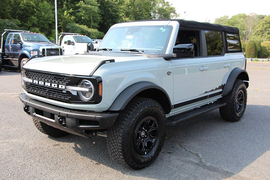 Ford Bronco 2022 chào bán tại Việt Nam tới hơn 3,3 tỷ đồng