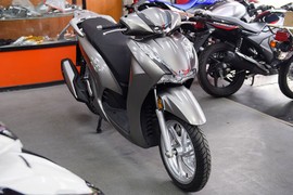 Honda SH 350i mới tại Việt Nam bị "kênh giá" tới 23 triệu đồng