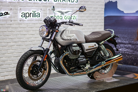 Moto Guzzi V7 gần 400 triệu đồng tại Việt Nam có gì đặc biệt?