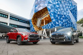 Toyota Corolla Cross "đắt hàng', bán 4.500 xe tháng cuối năm 2021