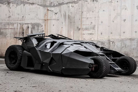 Batmobile Tumbler điện đầu tiên trên thế giới từ tay người Việt