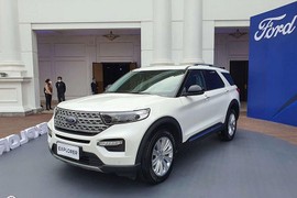 Hết Tết, Ford Explorer 2022 vẫn “kênh” 300 triệu đồng tại đại lý