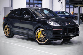 Đại gia Nam Định "tậu" Porsche Cayenne Turbo GT 2022 hơn 12 tỷ đồng