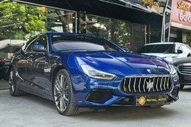 Có nên mua Maserati Ghibli GranSport 2018 chạy 12.000km giá 5,8 tỷ?