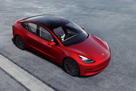 Hàng trăm nghìn xe Tesla Model Y và Model 3 dính lỗi triệu hồi