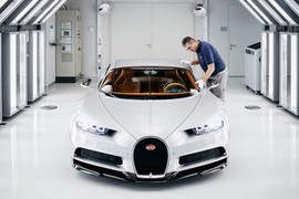 Bugatti thuê chuyên gia "đo ni đóng giày" để siêu xe hoàn hảo từng milimet