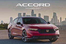 Honda Accord e:HEV "ăn xăng như ngửi" ra mắt, Toyota Camry dè chừng