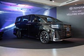 Toyota Vellfire Spacious Lounge - MPV nội thất như nhà di động hạng sang