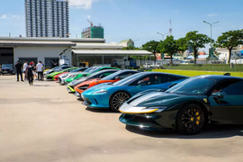 Dàn siêu xe trăm tỷ tại Campuchia, có cả Lamborghini của Việt Nam