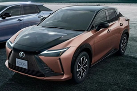 Lexus RZ bản 300e từ 1,357 tỷ đồng, chạy gần 600km/lần sạc đầy