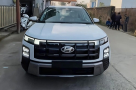 Cận cảnh Hyundai Creta 2024 "bằng xương bằng thịt", ngoại thất như Palisade