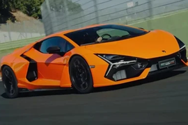 Lamborghini lần đầu chạm mốc bán hơn 10.000 siêu xe trong năm 2023