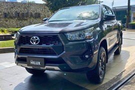 Cận cảnh Toyota Hilux 2024 từ 685 triệu đồng sắp về Việt Nam