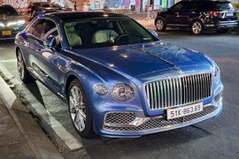 Chạm mặt Bentley Flying Spur hybrid hàng hiếm hơn 16 tỷ ở Sài Gòn