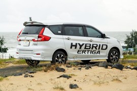 Suzuki Ertiga Hybrid đang được hãng ưu đãi lệ phí trước bạ, lãi suất 