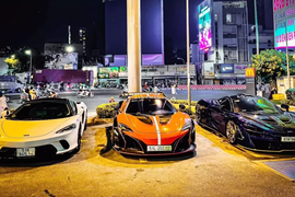 Bộ 3 siêu xe McLaren tiền tỷ "hàng thửa" đọ dáng ở Sài Gòn