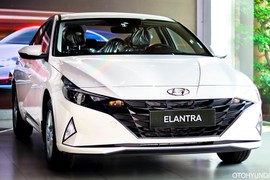 Hyundai Elantra tiêu chuẩn đang rẻ hơn Accent cao cấp ở Việt Nam