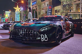 "Hàng khủng Mercedes-AMG GT Black Series P One Editiontại Gumball 3000