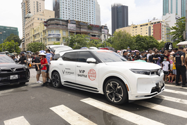 VinFast VF7 và VF9 dẫn đoàn siêu xe trăm tỷ tại Gumball 3000 2024