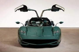 Pagani Huayra Codalunga gần 190 tỷ đồng, "sặc mùi" hàng hiệu Hermes