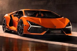 Siêu sedan Lamborghini suýt nữa dòng xe chủ lực của hãng