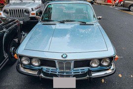 Ngắm "xế cụ" BMW 2800CS hơn 50 tuổi trên phố Sài Gòn