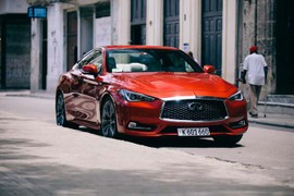 “Xế hộp” Infiniti Q60 đặt chân tới Cuba sau 58 năm