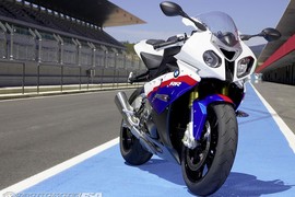 Cận cảnh quá trình ra đời của siêu mô tô BMW S1000RR