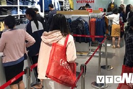 Đại hội giảm giá Black Friday: Dân buôn treo đầu dê, bán thịt... gì?