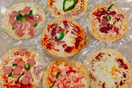 Kinh hãi nguồn gốc pizza siêu rẻ tràn chợ mạng, 6 tháng không mốc hỏng