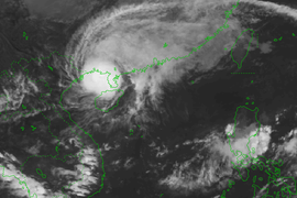 Bão số 5 giật cấp 10, di chuyển theo hướng Bắc, tốc độ 15km/giờ